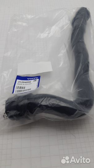 Патрубок радиатора верхний правый Volvo 31294896