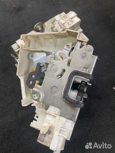 Замки дверей Мерседес мл 164 гл 164