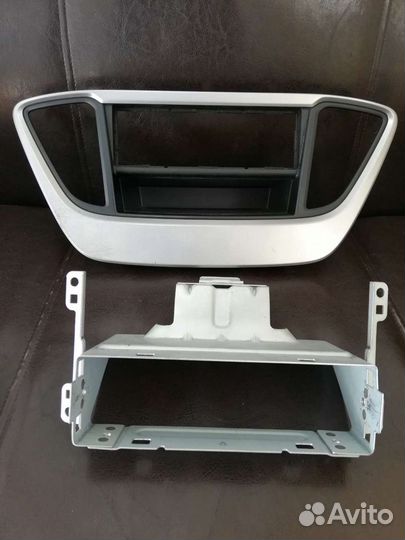 Накладка магнитолы Solaris 2