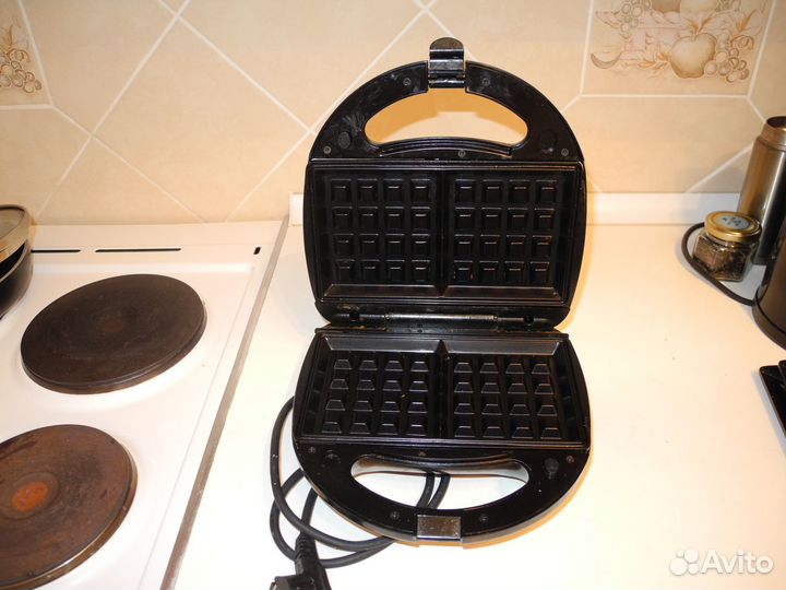 Мультифункциональный гриль-вафельница, сэндвичница