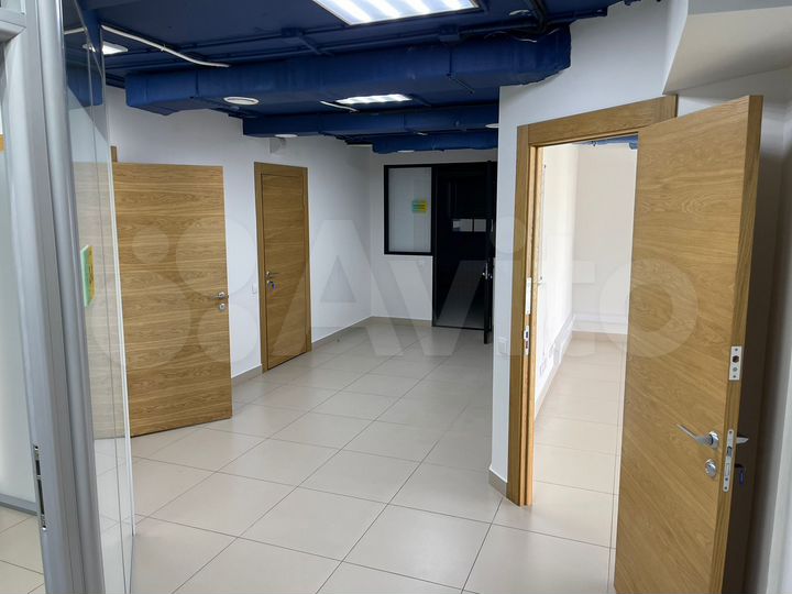 Офис (Бизнес центр класса А), 300 м²