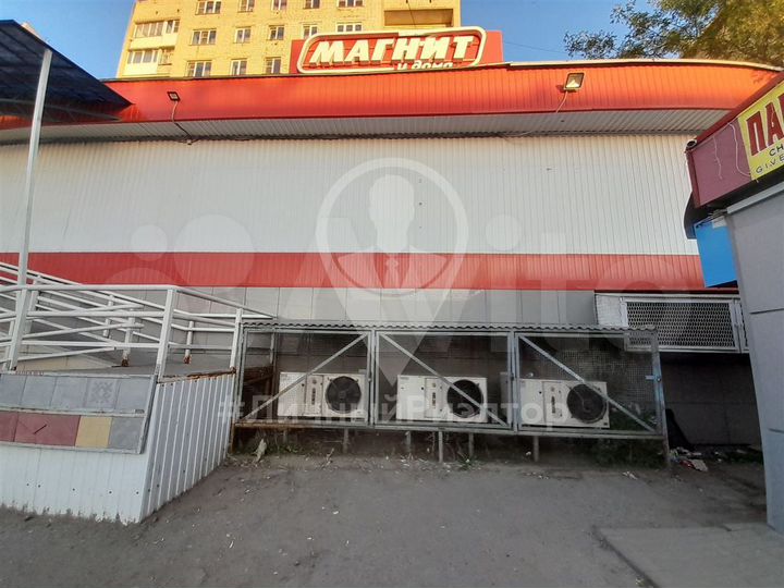 Продам торговое помещение, 718.9 м²