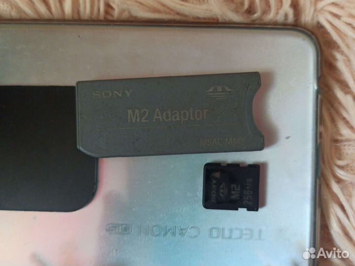 Sony m2 флешка