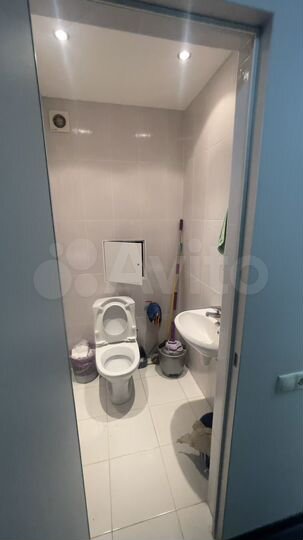 Торговая площадь, 64 м²