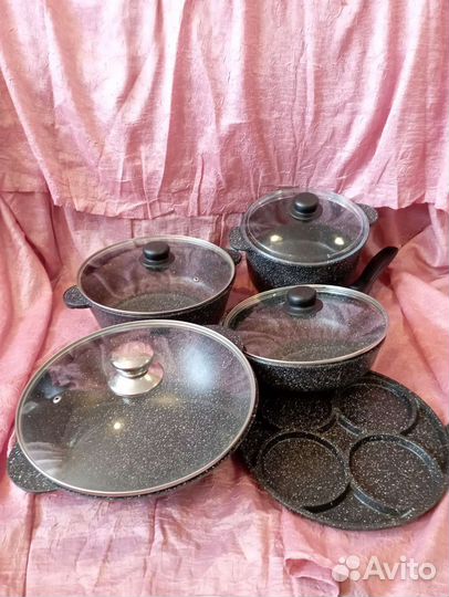 Сковорода, ковш, кастрюли, оладница Ярославский