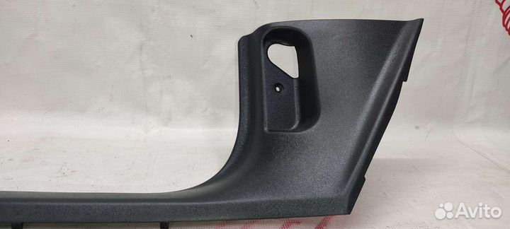 Накладка порога внутренняя передняя левая Skoda