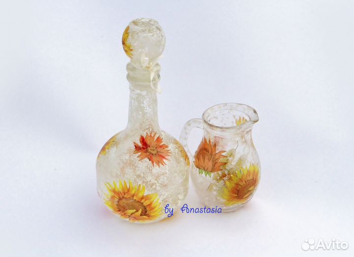 Ваза бутыль в декоре