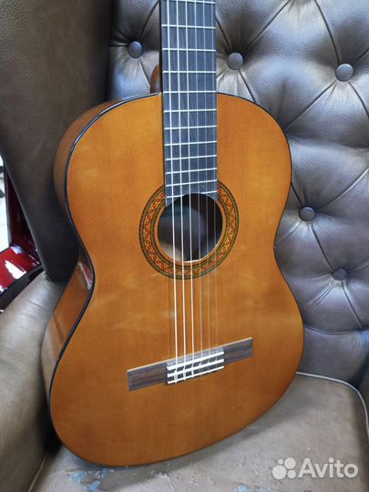 Классическая гитара Yamaha C40