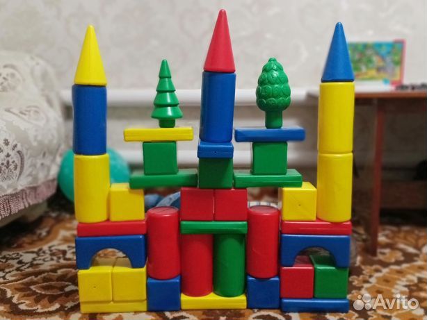 Крупные конструкторы Лего Дупло,Строитель и др