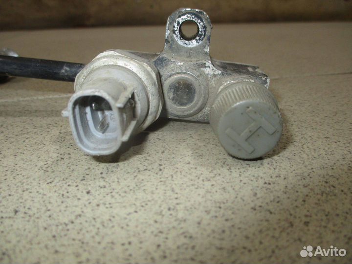 Клапан кондиционера Mitsubishi Pajero II 1991-1999