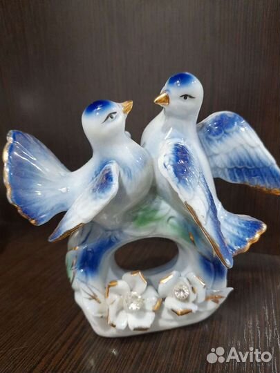 Сувениры фарфоровые