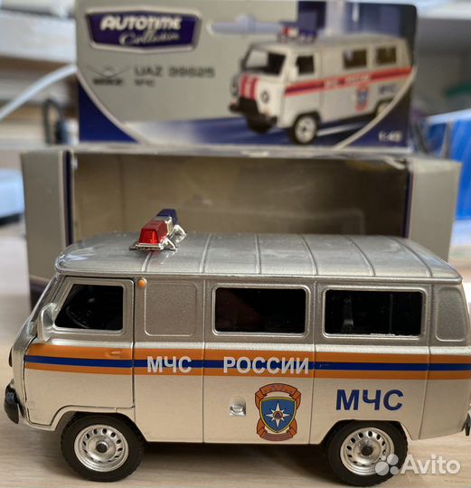 Коллекционная модель-игрушка UAZ 39625 мчс России