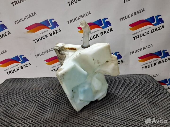 Бачок омывателя лобового стекла Mercedes-Benz Axor