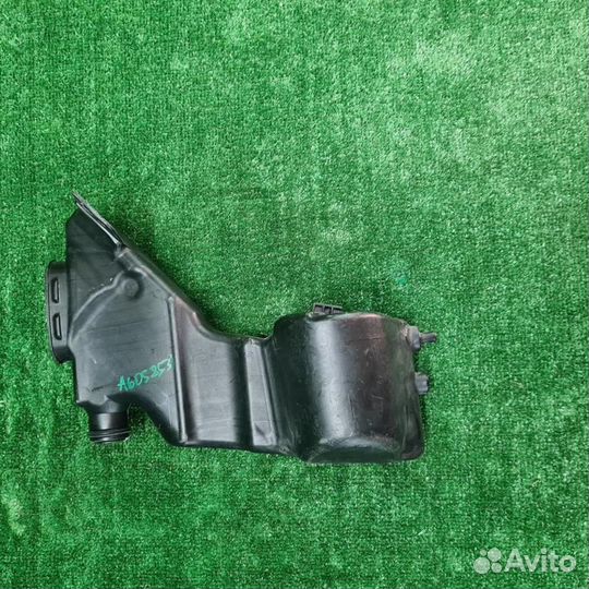 Бачок омывателя Мерседес Бенц W205 (2014-2018)