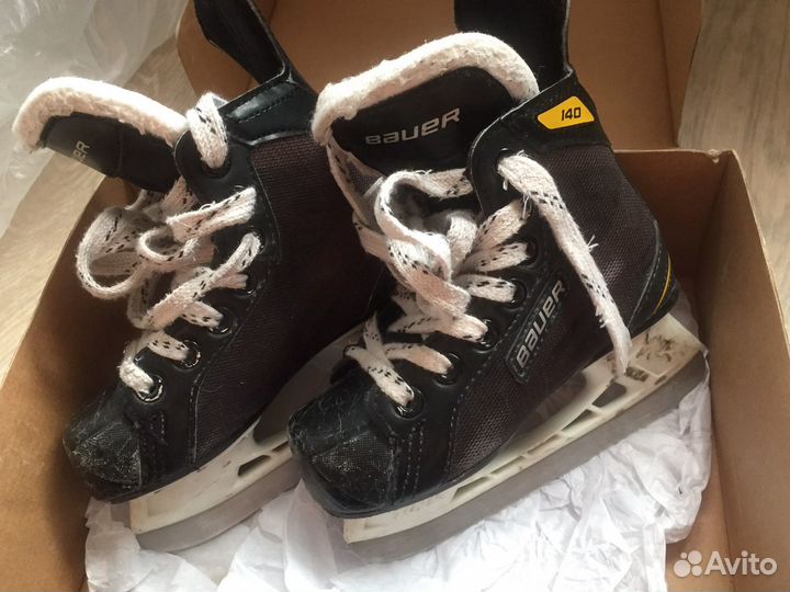 Коньки хоккейные