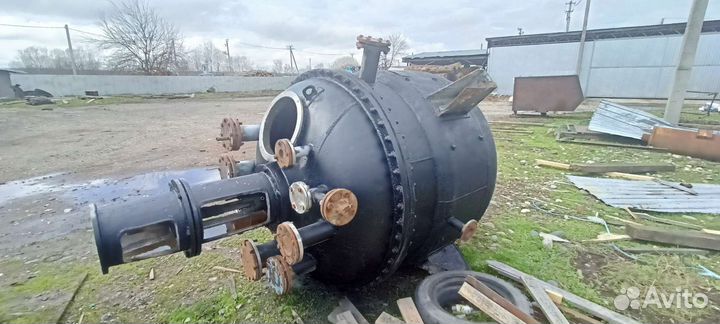Реактор нержавеющий 2,5м