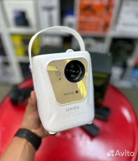 Игровой проектор Umiio Q4 PRO с геймпадами