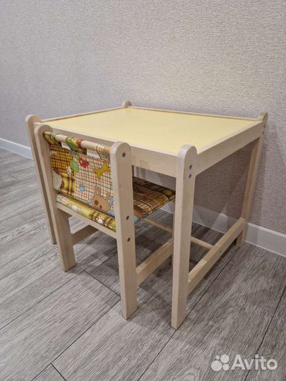 Детский стол со стулом