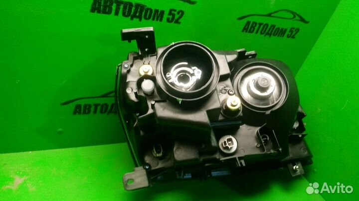 Фара Suzuki Grand Vitara Escudo 05-15