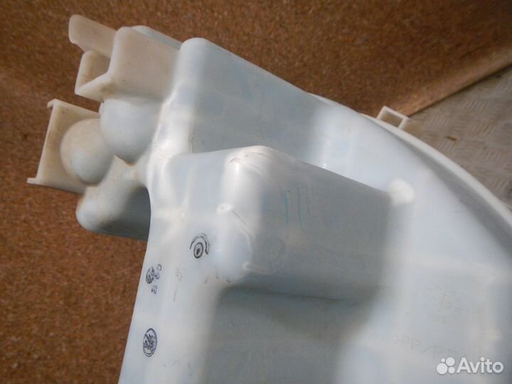 Бачок омывателя лобового стекла, Toyota (Тойота)