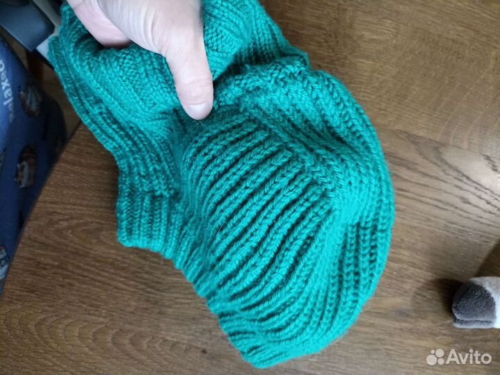 Шапка (44-46), варежки, носочки