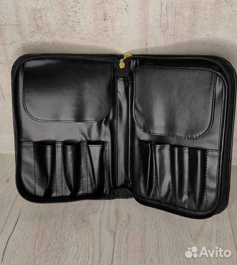 Набор косметических кистей новый в сумке