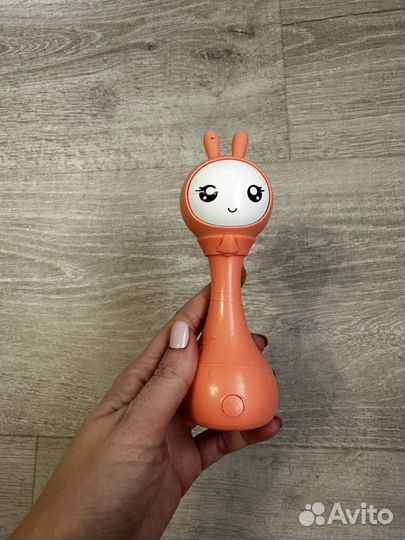 Умный зайка alilo