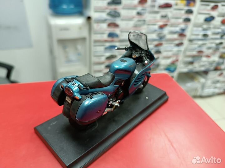 Triumph Trophy 1:18 Welly