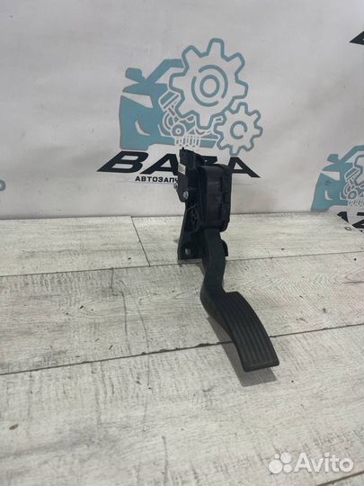 Педаль газа Hyundai Solaris