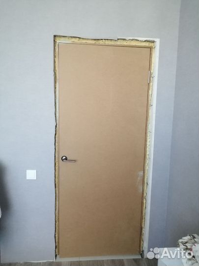 Межкомнатные строительные двери