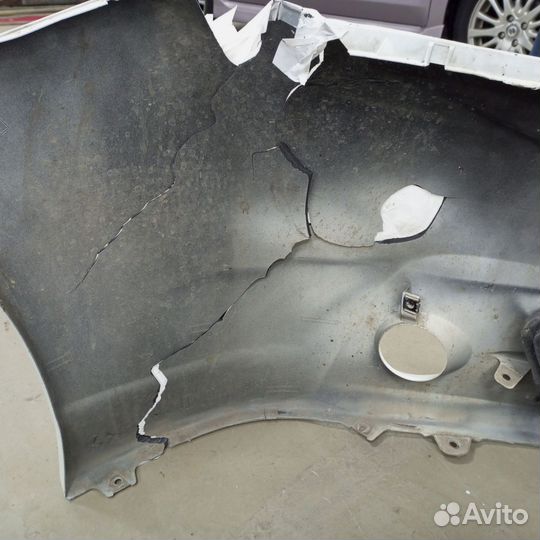 Бампер передний