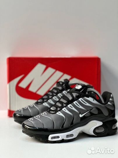 Кроссовки nike air max tn plus