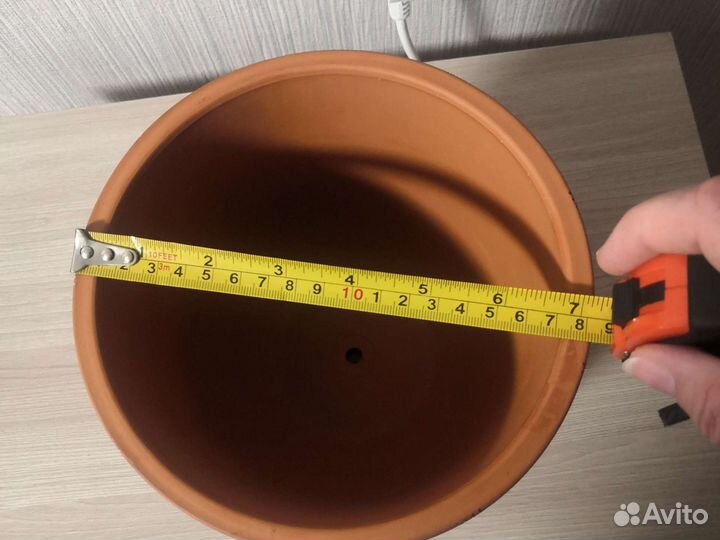 Большие глинянные кашпо для цветов