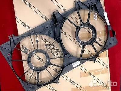 Диффузор радиатора Toyota Camry 15-16 16711-0V120