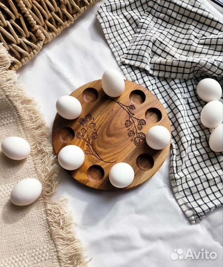 Тарелка для пасхальных яиц