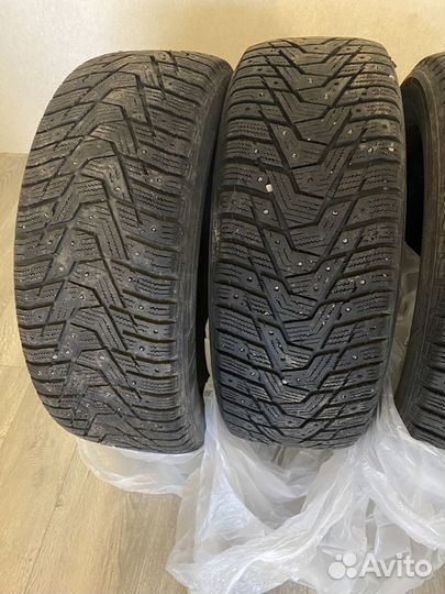 Hankook Winter I'Pike RS2 W429 215/55 R17 98T