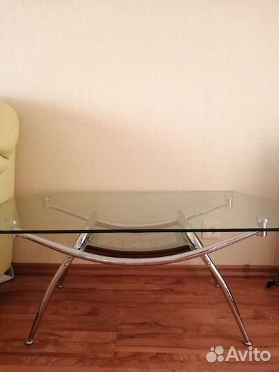 Журнальный стол