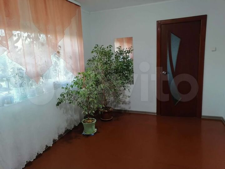 Дом 145 м² на участке 12,8 сот.