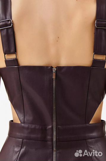 Befree,комбинезон из экокожи с боковыми разрезами