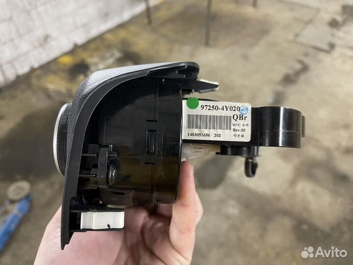 Блок управления печкой kia rio3