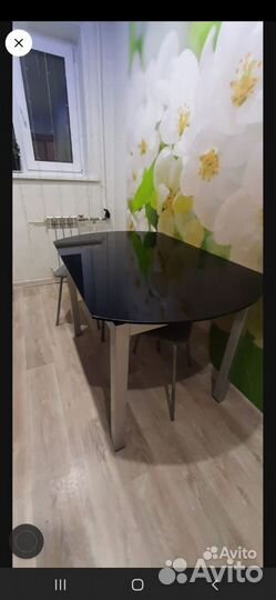 Кухонный стол