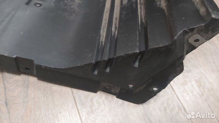 Пыльник крыла передний правый Bmw 650I E63 N62N