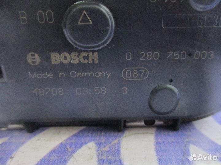 Дросельная заслонка Audi A6 C6 AUK