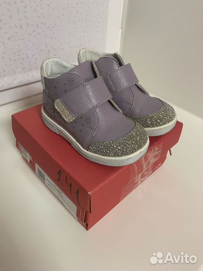 Ботинки для девочки