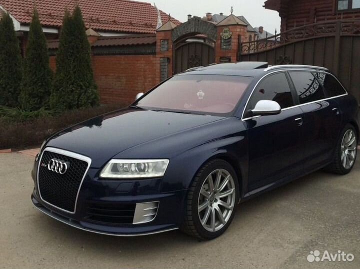 Решетка радиатора Audi RS6 C6