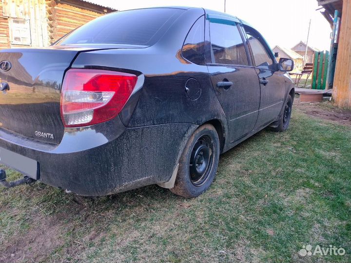 LADA Granta 1.6 МТ, 2013, 125 000 км