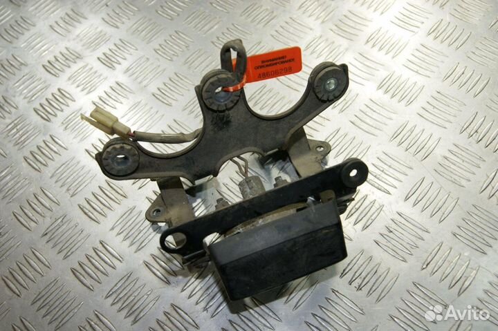 Паук задний Kawasaki ZZR400-2