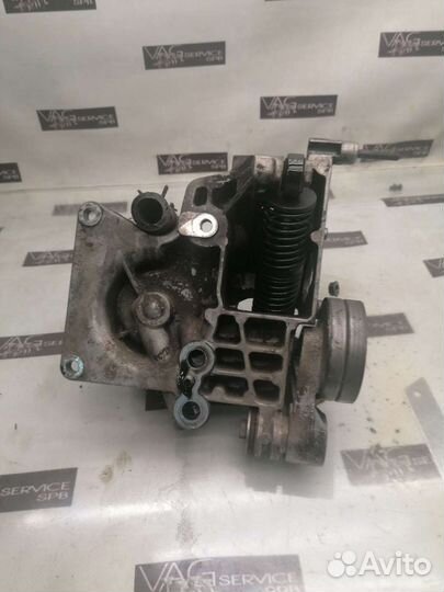 Кронштейн масляного фильтра VW VAG 2.5 AKE TDI