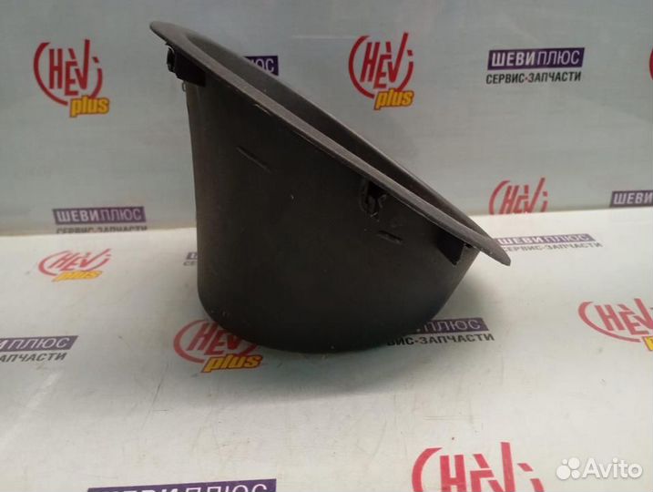 Кожух заливной горловины верхний Hummer H3