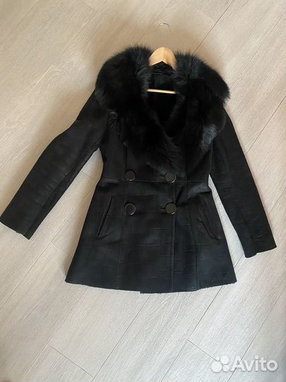 Дубленка из овчины с воротником из песца